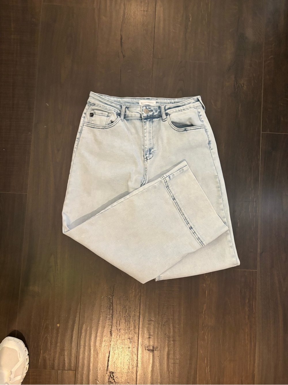 KanCan Pale Blue Cropped Straight-Leg Jeans